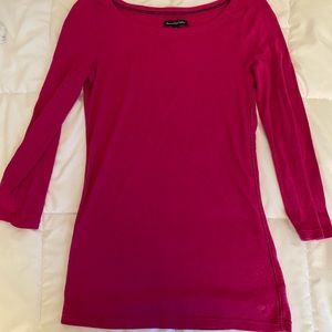 American Eagle Top with 3/4 length sleeves